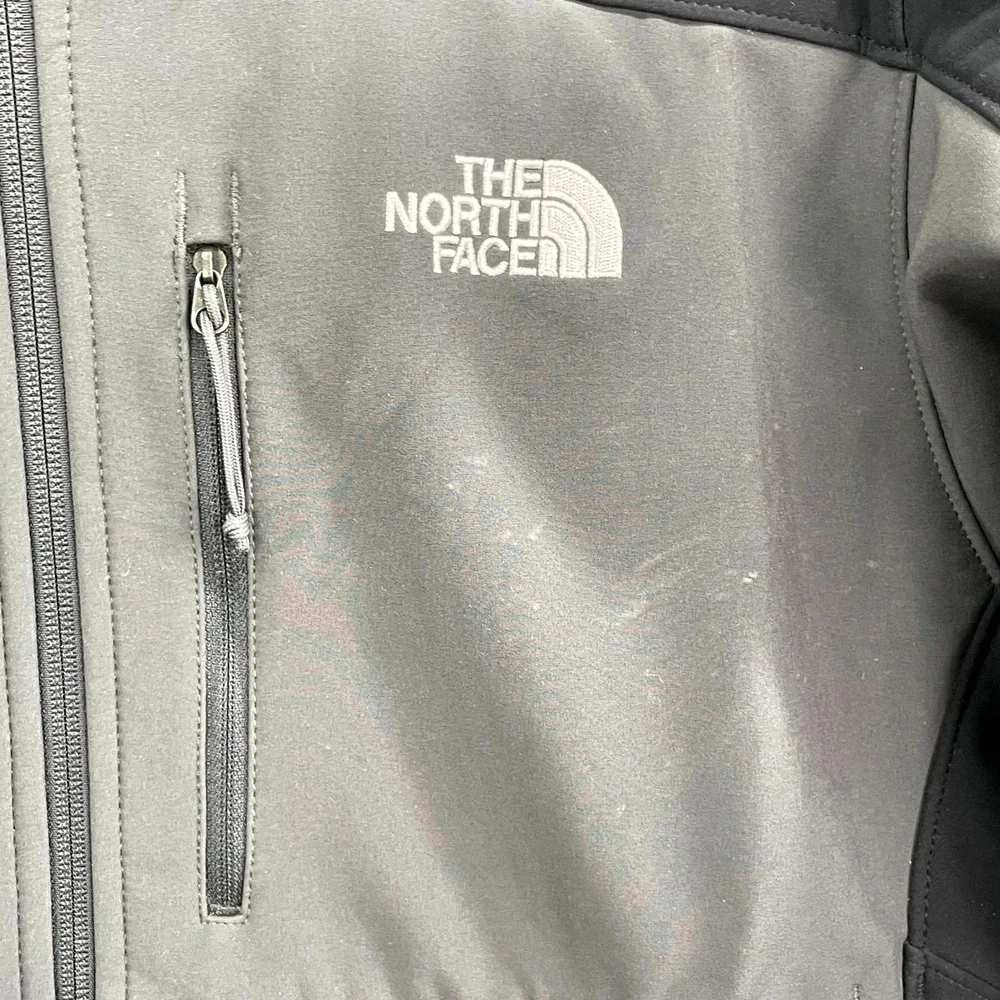The North Face Jacket Mens Medium Black Gray Camping Hiking Performance Surf